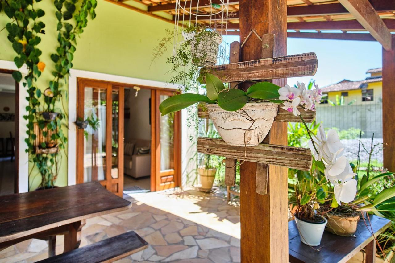 Casa Petúnia com ar e piscina perto do Centro Araquari Exterior foto