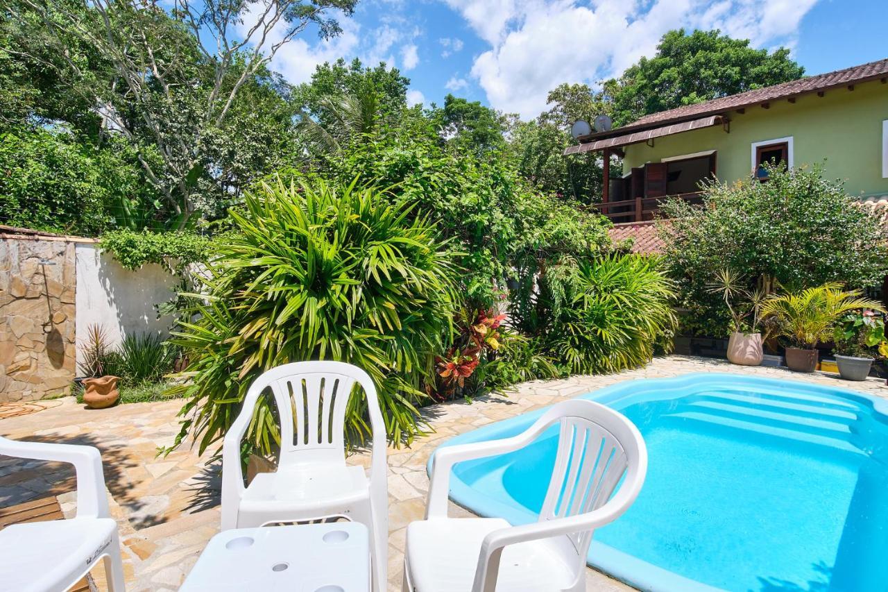 Casa Petúnia com ar e piscina perto do Centro Araquari Exterior foto